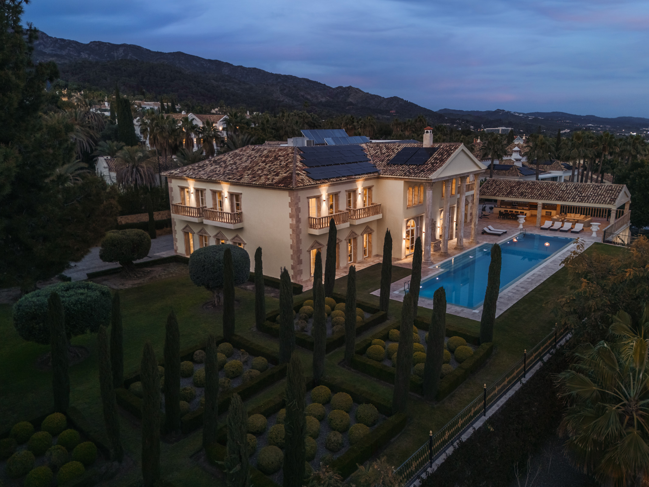 Image 3: Detached Villa For sale, Marbella, €13,000,000 [EAMo10733606]