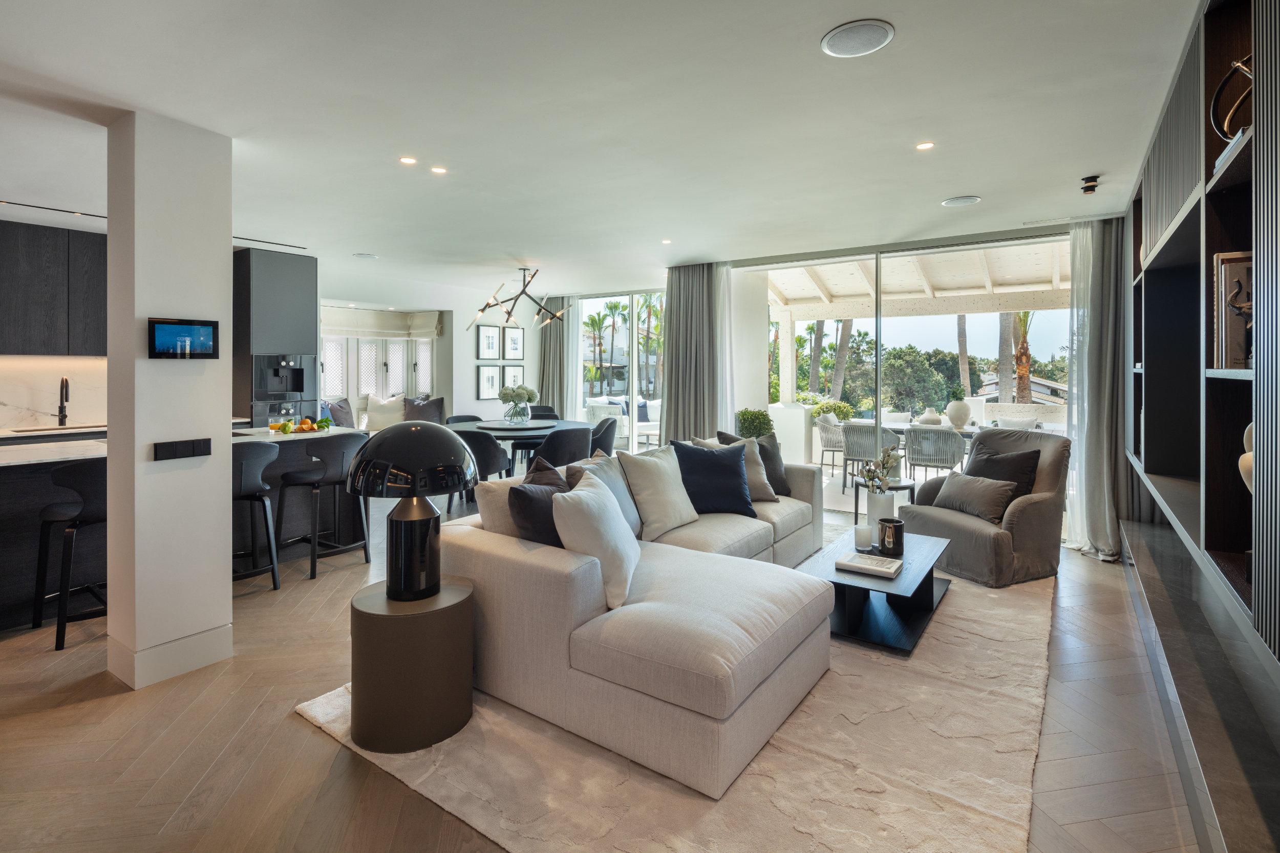 Image 2: Duplex For sale, Marbella, €5,995,000 [EAMo31732840]